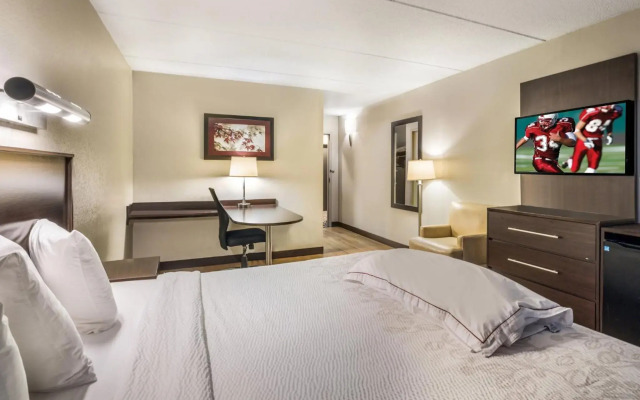 Red Roof Inn PLUS+ Boston - Woburn/ Burlington