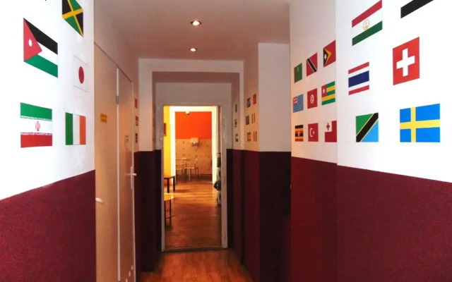 B Movie Hostel
