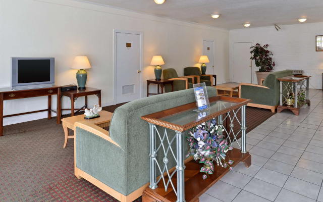 Motel 6 Pocomoke City, MD