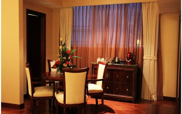 Trianon Royal Hotel