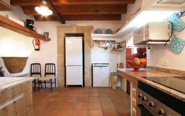 Villa - 5 Bedrooms with Pool - 103159