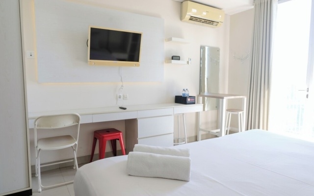 Homey And Cozy Studio Apartment At Dago Suites – Guest Rooms – Bandung