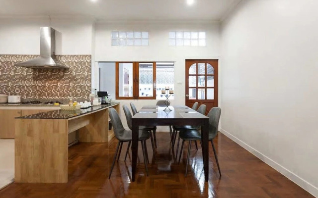 Sirinan Villa Nimman