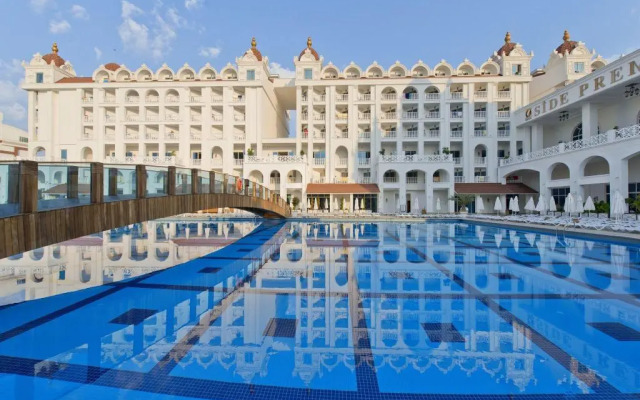 Oz Hotels Side Premium