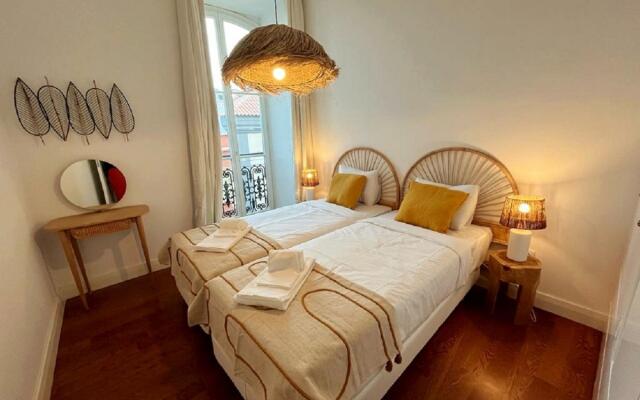 Patriotic Paradise Apartment