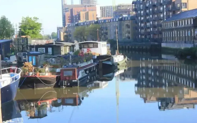 Riverside Retreat in Barking