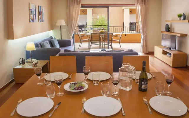 B27 - Luz Bay 2 Bedroom Apartment
