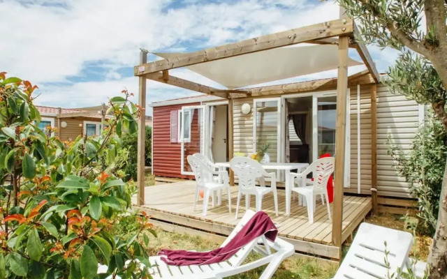 Mobile Home in Bessan With Terrace