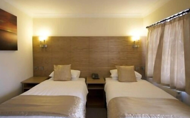 Royal Hotel