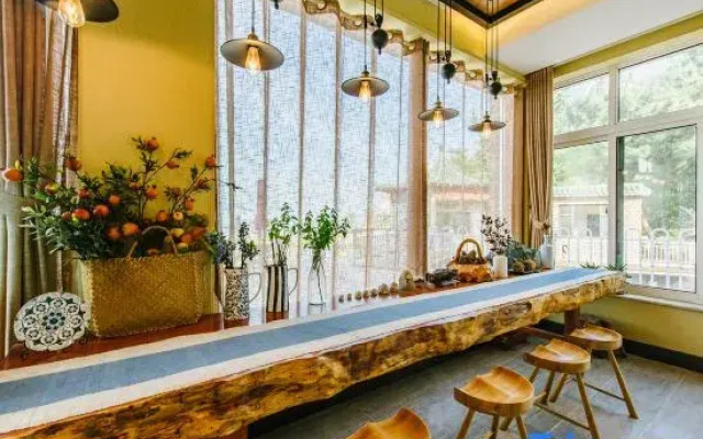 Yihai Shanju Guesthouse