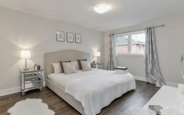 QuickStay - Stunning 4bdrm House in Vaughan