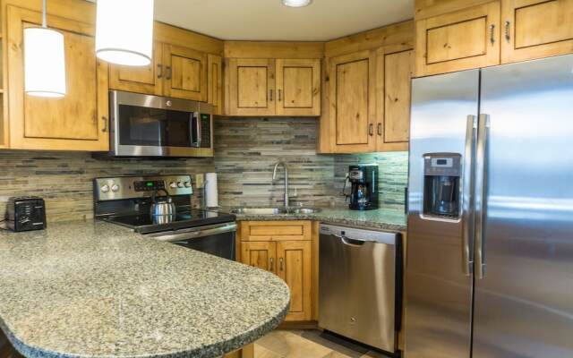 Newly updated in Canyons Village Next to Slopes by RedAwning