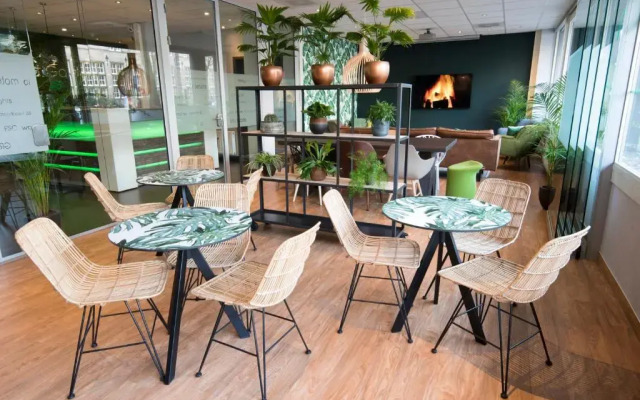 Court Garden Hotel   Ecodesigned