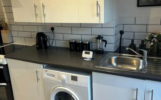 South Manchester 2-bed Apt With Ensuite, Sleeps 4