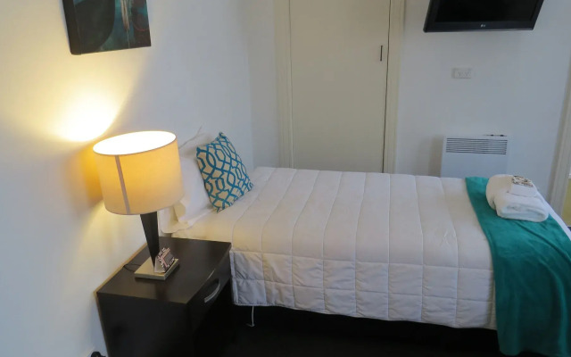 Law Courts Hotel