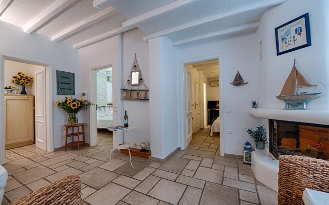Mykonian Iros Suites & Villas