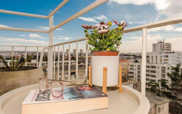 Urban Luxury Apartment