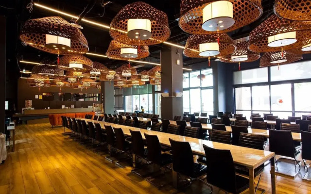 Huashe Hotel Chiayi Branch