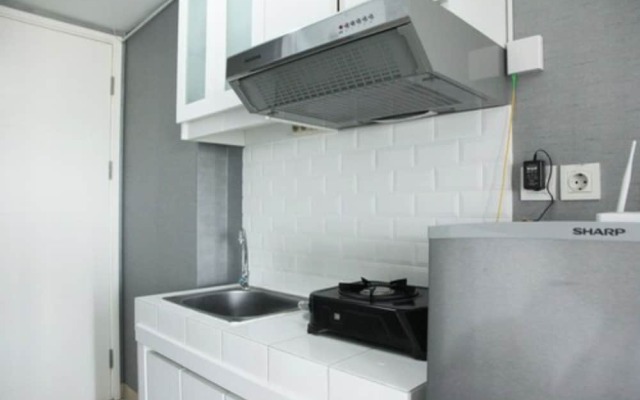 Modern and Comfortable Studio Apartment Springlake Summarecon near Summarecon