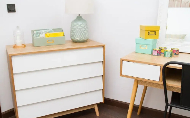 Home is Here Dos Aceras