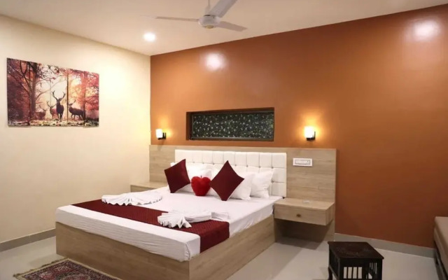 Regal Guest House by ROH