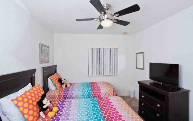 Crystal Cove 1056