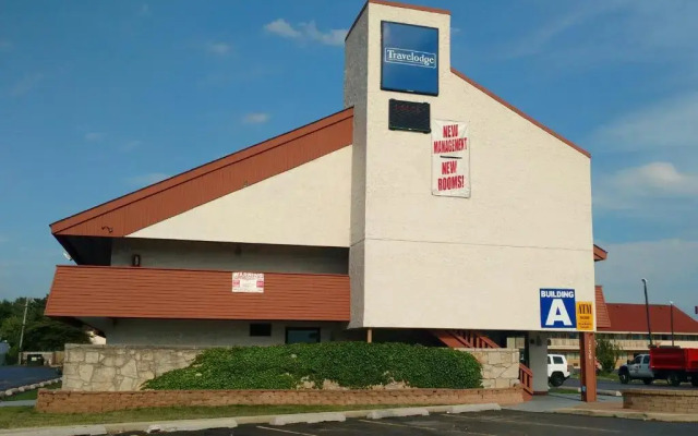 Travelodge by Wyndham Chicago - South Holland