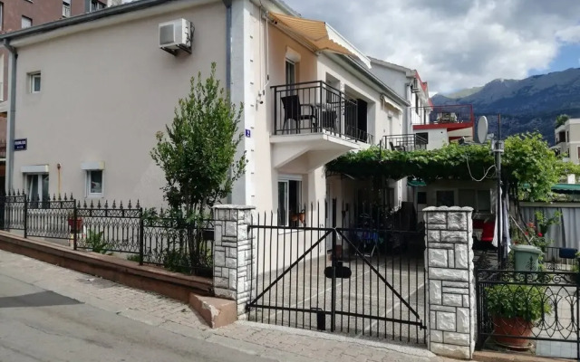 Ivancevic Double Room No.1