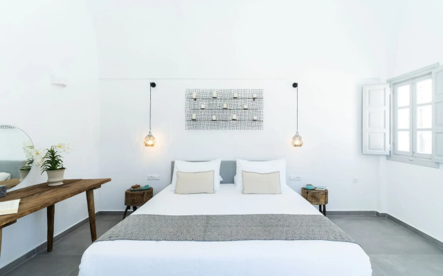 Elysian Santorini