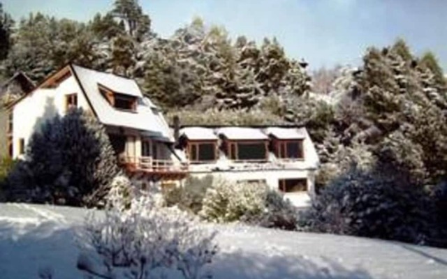 La Sirenuse Lake Resort