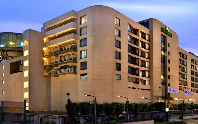 Savoy Suites Manesar