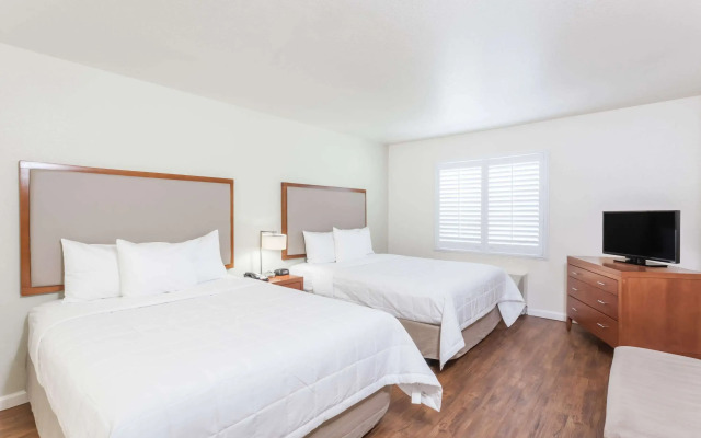 Hawthorn Suites by Wyndham Victorville