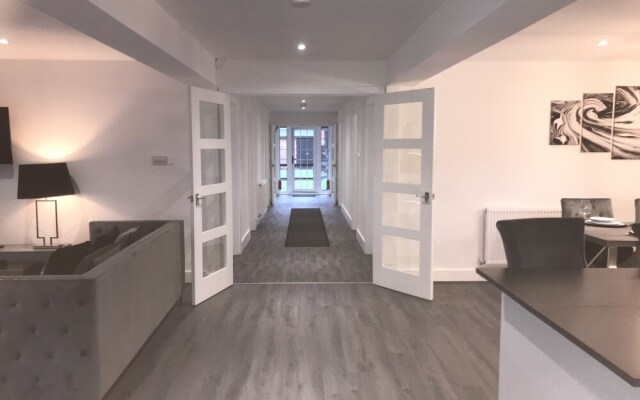 Stunning 3 bed Lodge 2000sq