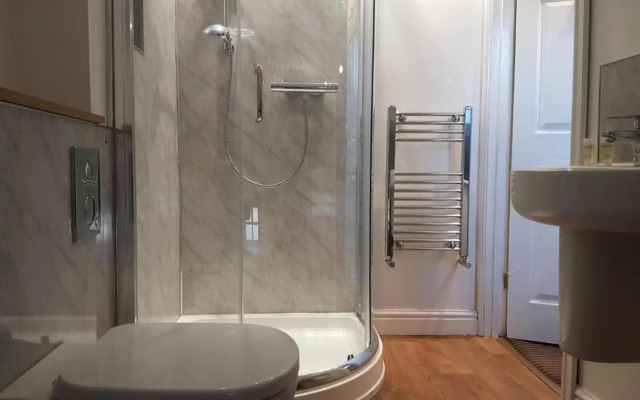 Gwesty'r Marine Hotel & Spa