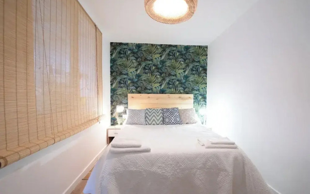 Castelldefels - Apartment - Sleeps 4 - Beach Side