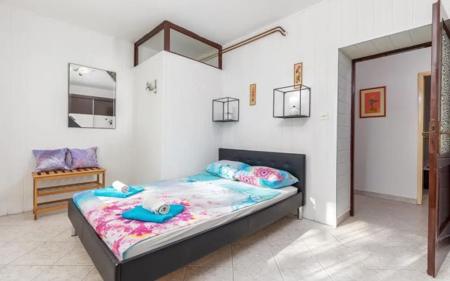 Nice Home in Vodnjan With Wifi and 2 Bedrooms