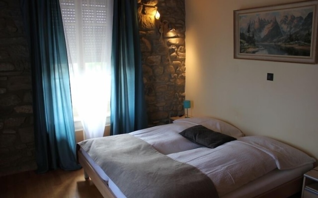 Hotel Restaurant L'Acacia – Guest Rooms – Marly
