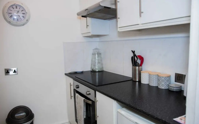 Rose Apartment 2-bed Town Centre Apartment in Ayr