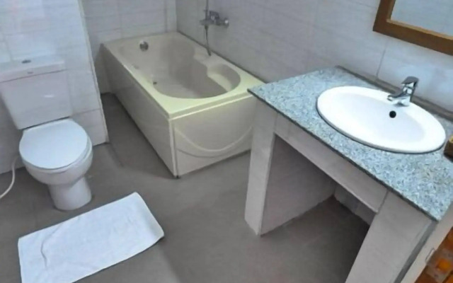 Golden Lotus Inle Hotel