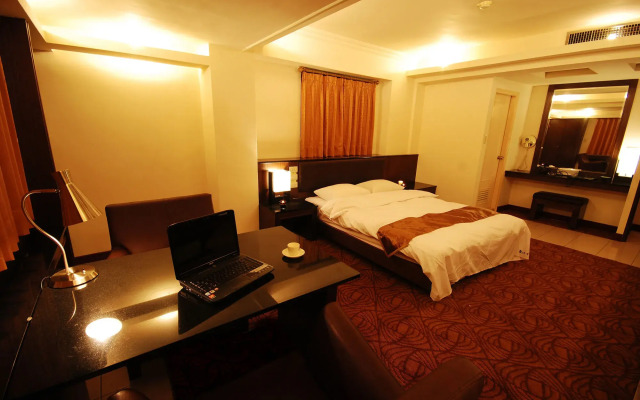 The Enterpriser Hotel