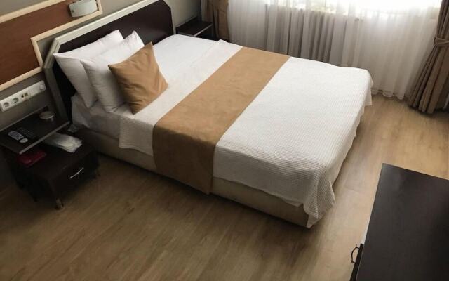 Otel Yalta