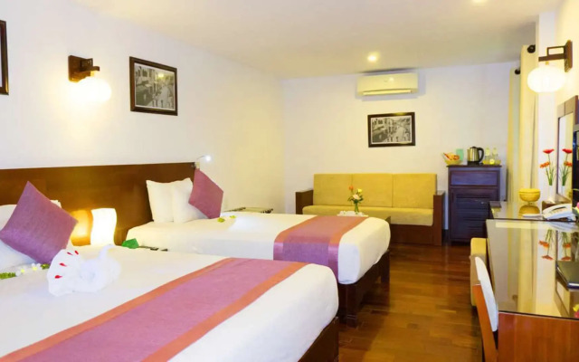 Vinh Hung Riverside Resort & Spa