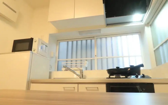 KT1 Mori no Kabe Tokyo