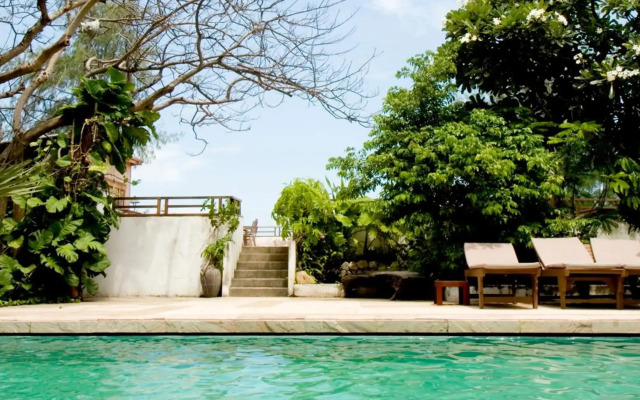 Veranda Lodge Hotel