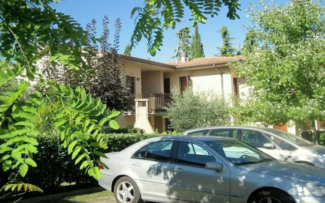 Enticing Holiday Home In Lazise With Swimming Pool