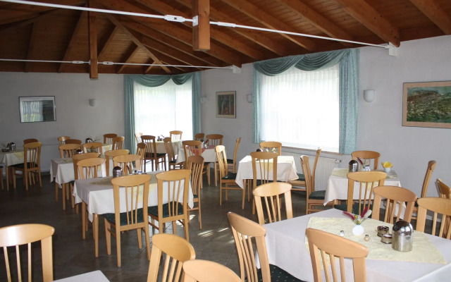 Hotel & Restaurant Bergfried