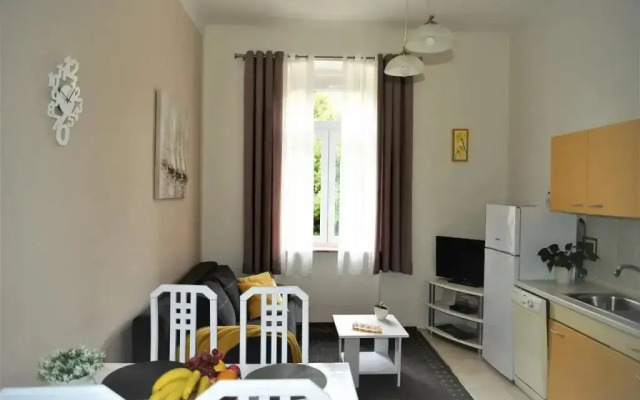 Apartment Zdenka - 100 m From The Beach