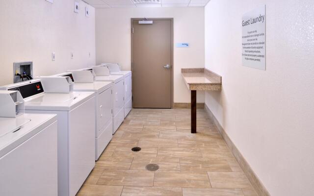 Holiday Inn Express & Suites Page - Lake Powell Area by IHG