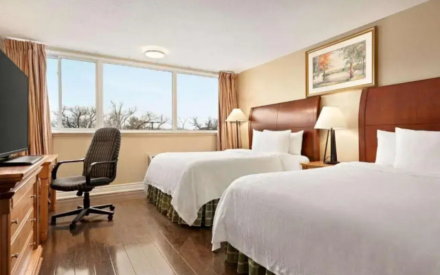 Travelodge By Wyndham Richmond Hill