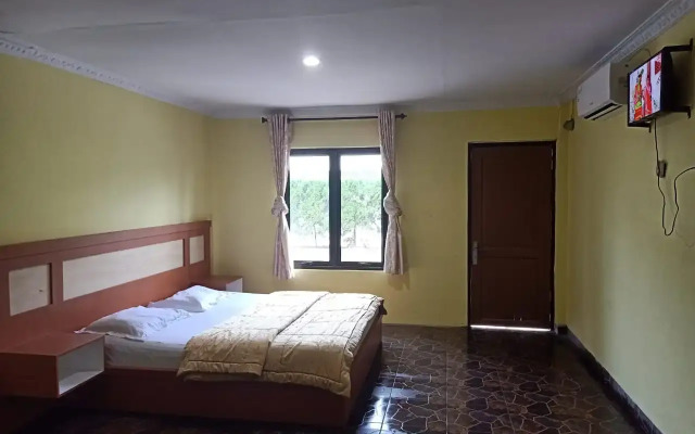 Halay Inn Tanjung Marowa